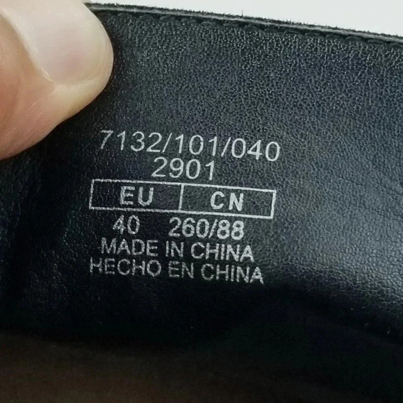 Zara Size 40 (US 9.5-10) Women's Black Suede Pointed Toe V Slip On Ankle Booties - Picture 8 of 12